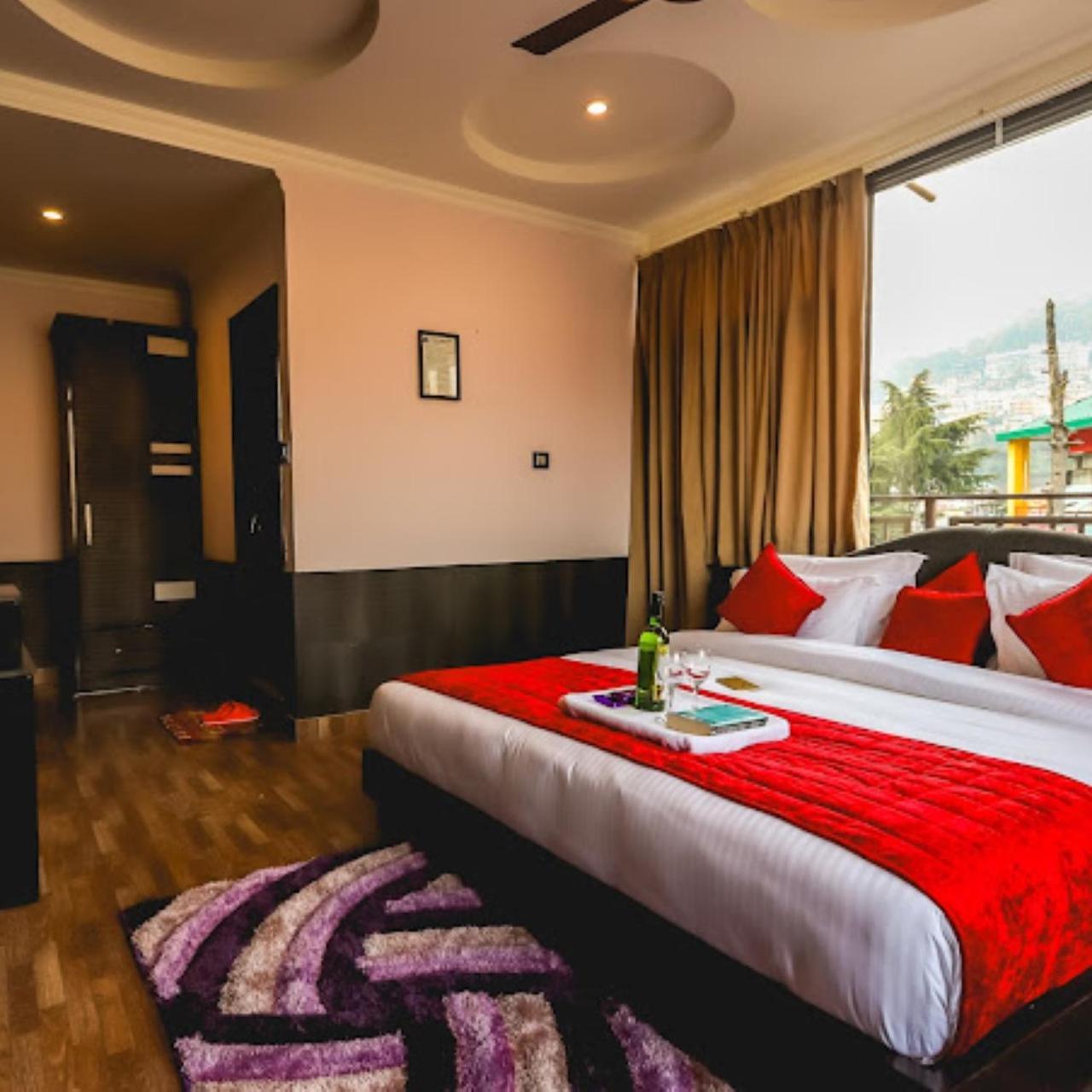 Hotel Holiday Hill, Near Mall Road, Mcleodganj# Parking#Restaurant Dharamshala Exterior foto