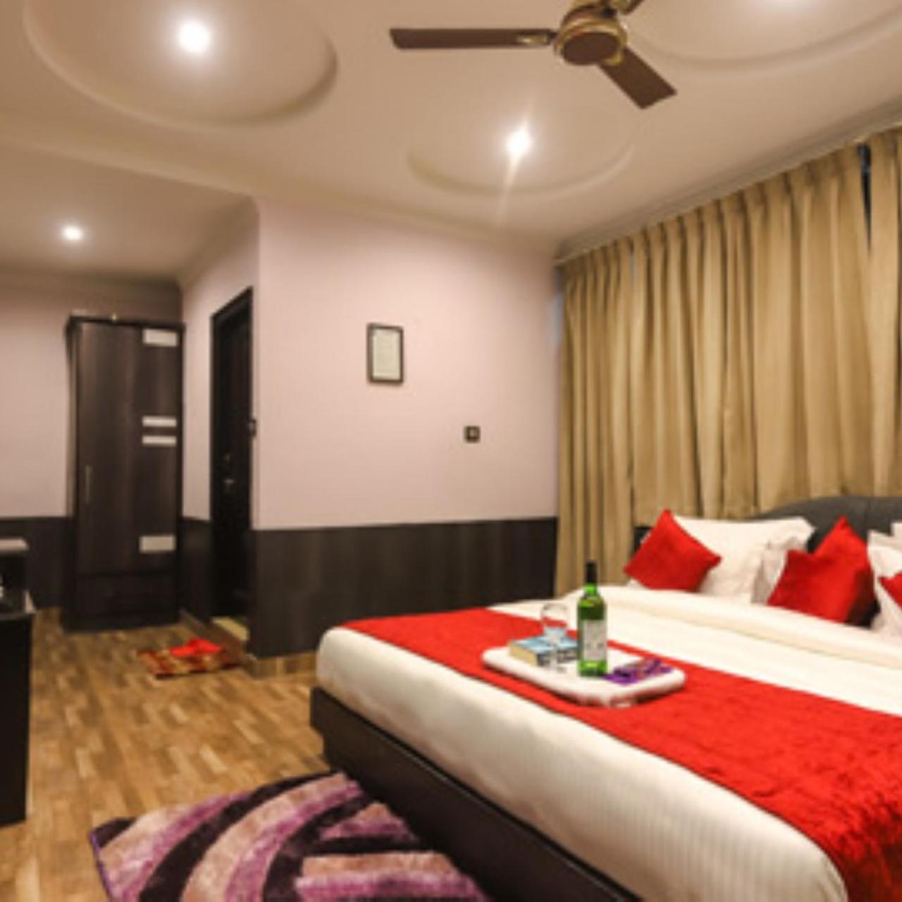 Hotel Holiday Hill, Near Mall Road, Mcleodganj# Parking#Restaurant Dharamshala Exterior foto
