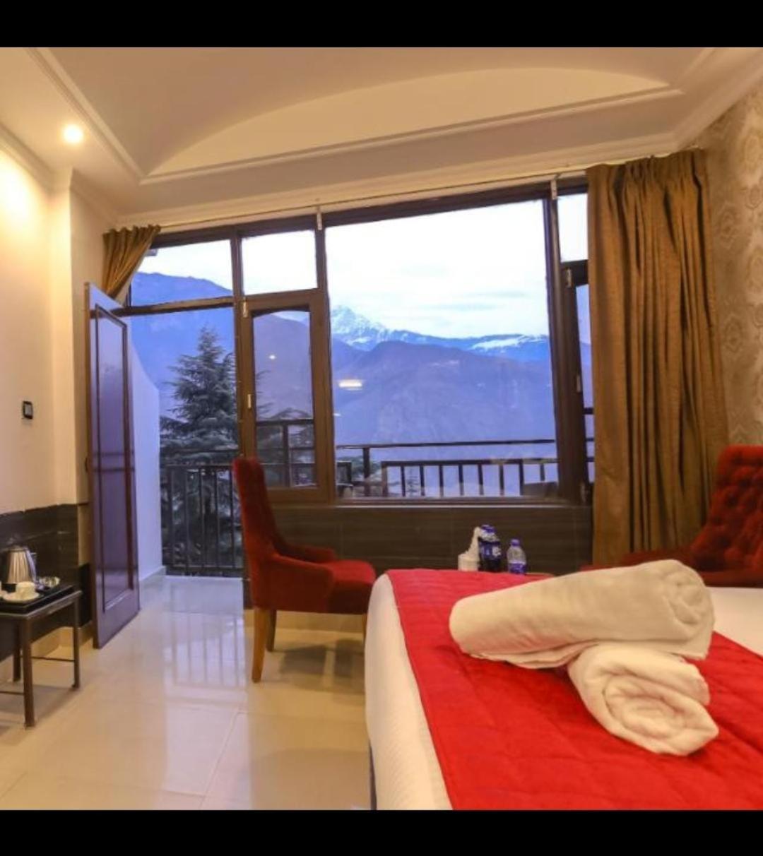 Hotel Holiday Hill, Near Mall Road, Mcleodganj# Parking#Restaurant Dharamshala Exterior foto