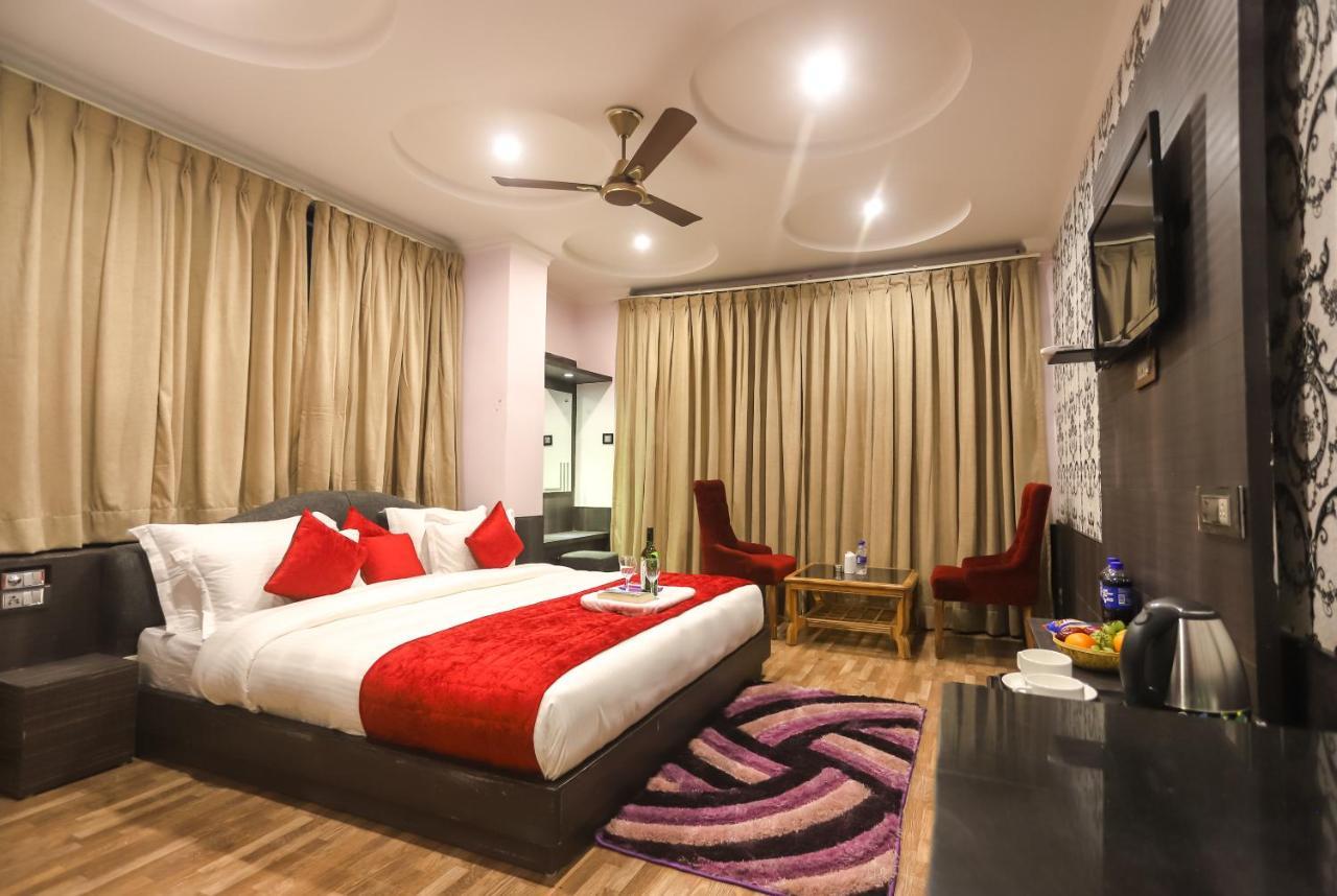 Hotel Holiday Hill, Near Mall Road, Mcleodganj# Parking#Restaurant Dharamshala Exterior foto