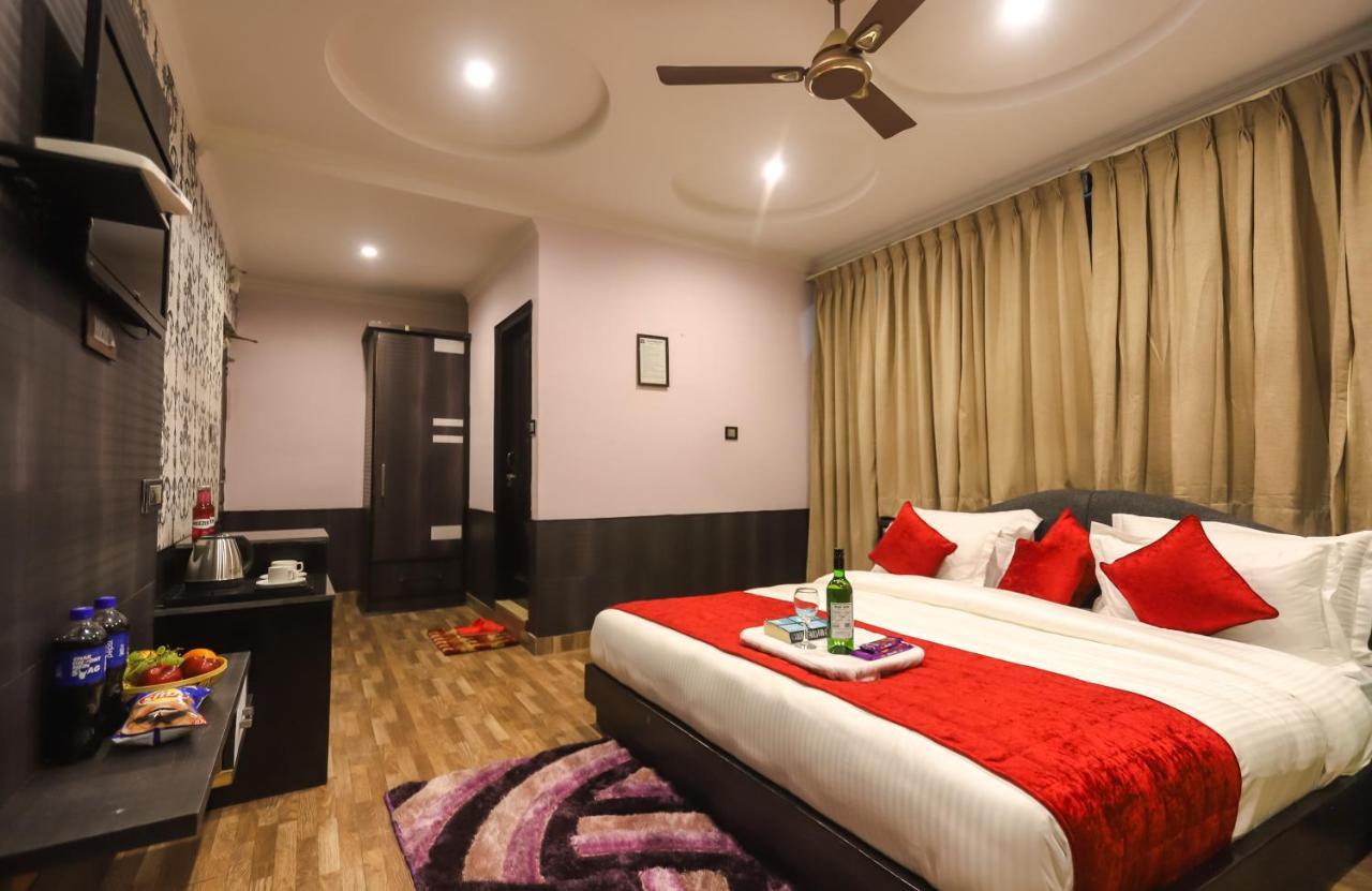 Hotel Holiday Hill, Near Mall Road, Mcleodganj# Parking#Restaurant Dharamshala Exterior foto