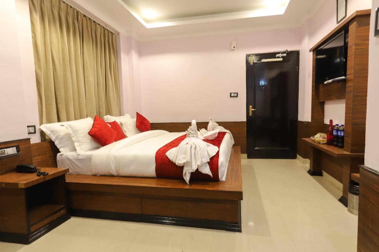 Hotel Holiday Hill, Near Mall Road, Mcleodganj# Parking#Restaurant Dharamshala Exterior foto