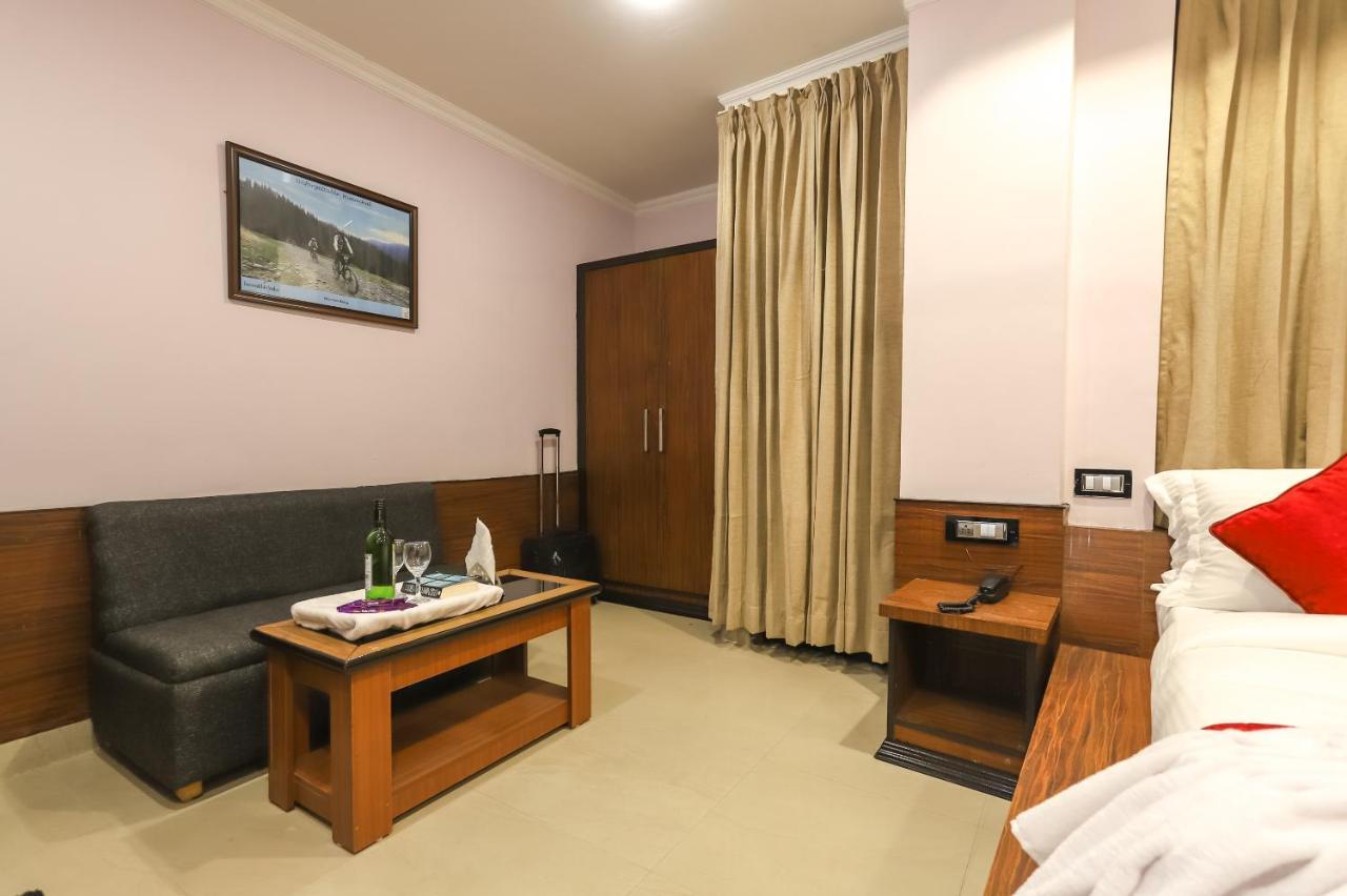 Hotel Holiday Hill, Near Mall Road, Mcleodganj# Parking#Restaurant Dharamshala Exterior foto